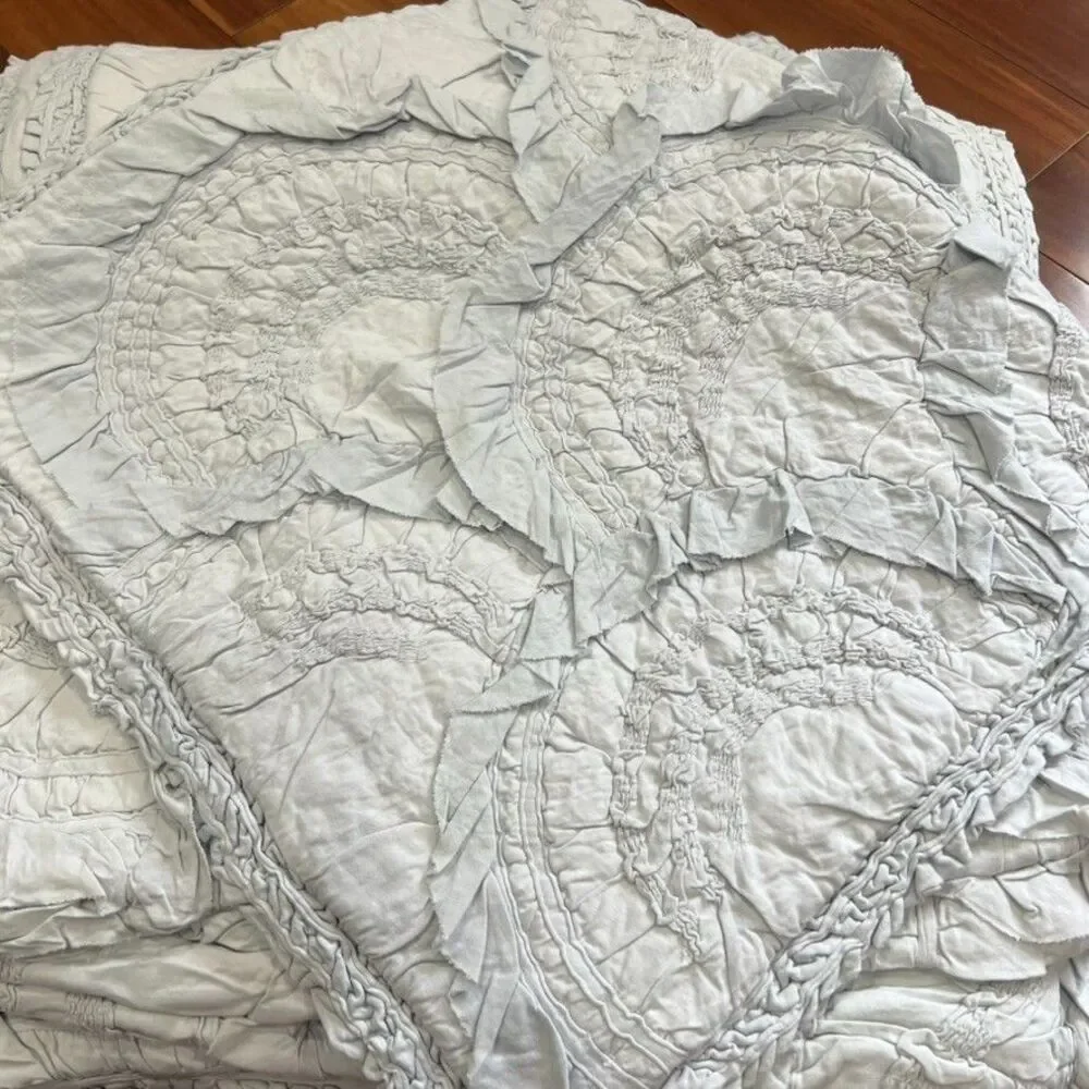 Anthropologie Rivulets Tufted Full Quilt Set Grey Ruched Ruffles